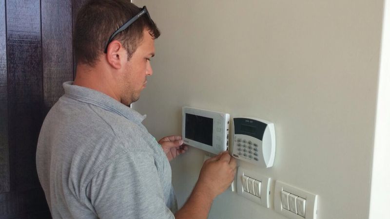     VSAFE110  